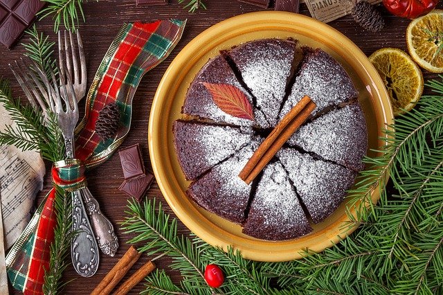 Chocolate pound cake with powdered sugar 